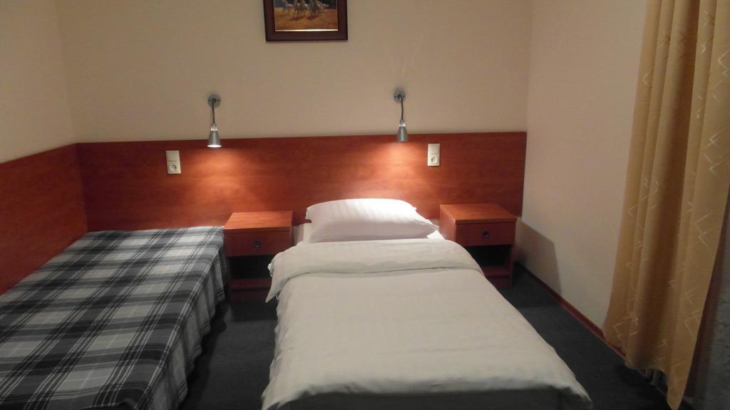 Hotel Julianow Warsaw Bilik gambar