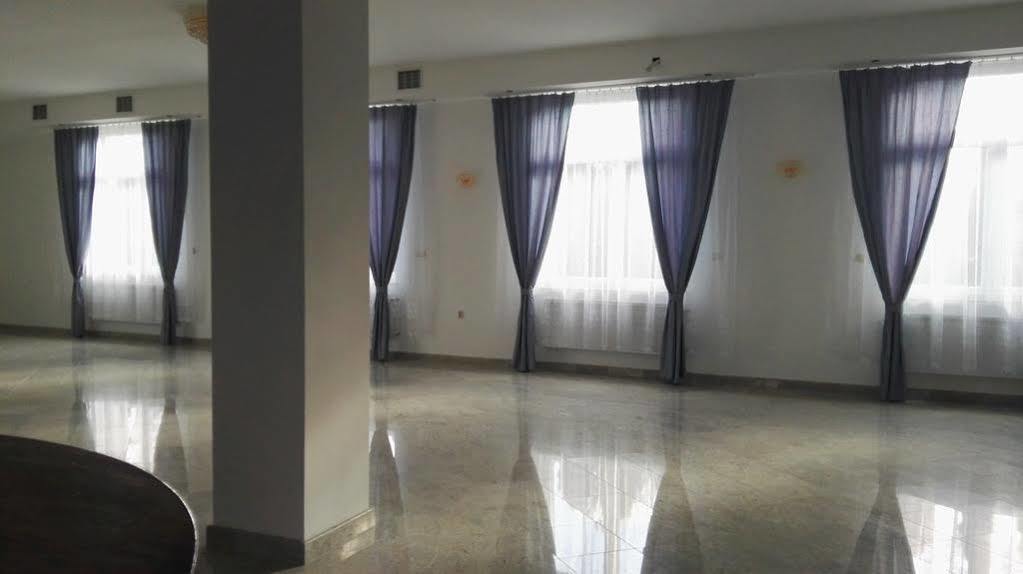 Hotel Julianow Warsaw Luaran gambar